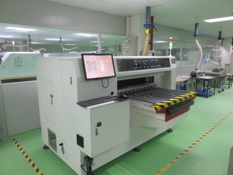 Auto V-cut machine